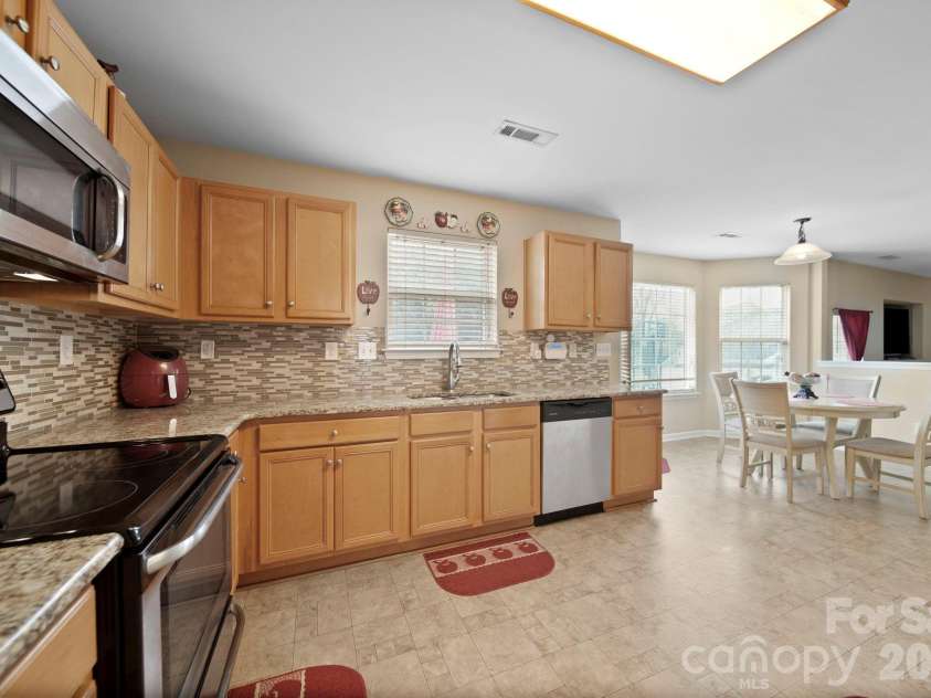626 Winding Branch Road, Rock Hill, SC 29732.  MLS# CAR4346626, YatesRealty ID 18228. 
