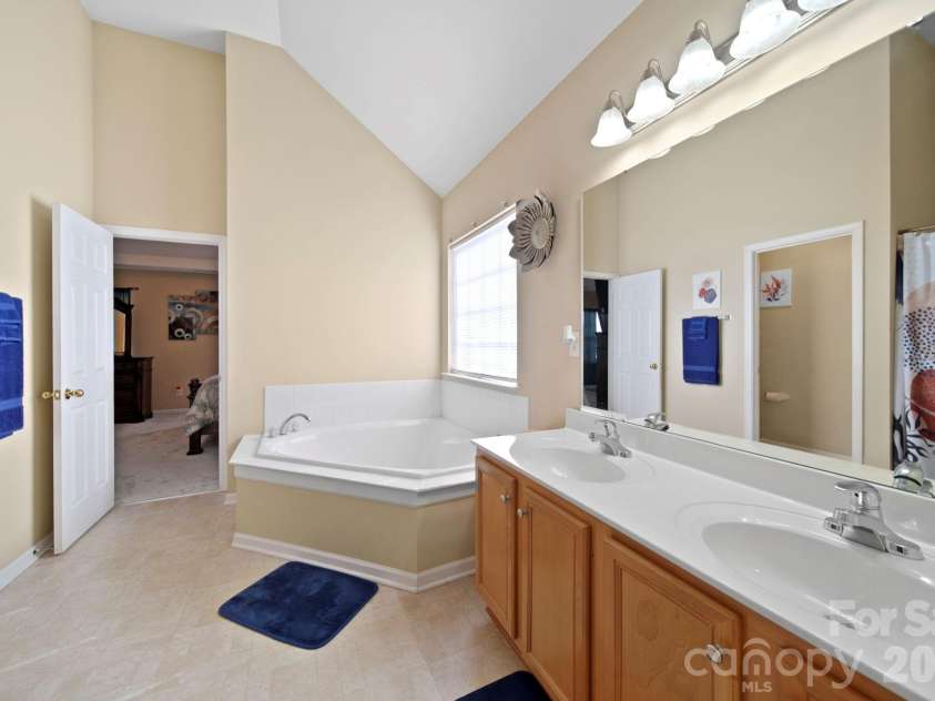 626 Winding Branch Road, Rock Hill, SC 29732.  MLS# CAR4346626, YatesRealty ID 18228. 