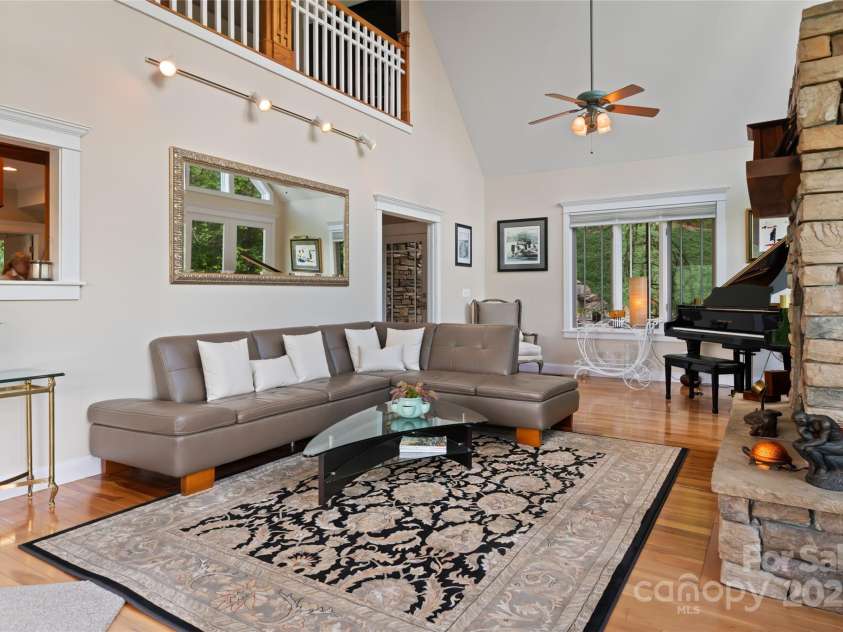 1 Wood Haven Lane, Black Mountain, NC 28711.  MLS# CAR4222686, YatesRealty ID 1823. 