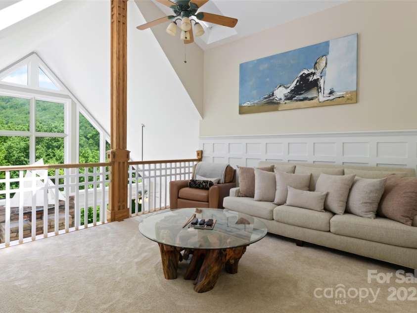 1 Wood Haven Lane, Black Mountain, NC 28711.  MLS# CAR4222686, YatesRealty ID 1823. 