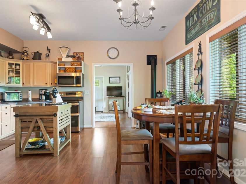 1 Wood Haven Lane, Black Mountain, NC 28711.  MLS# CAR4222686, YatesRealty ID 1823. 