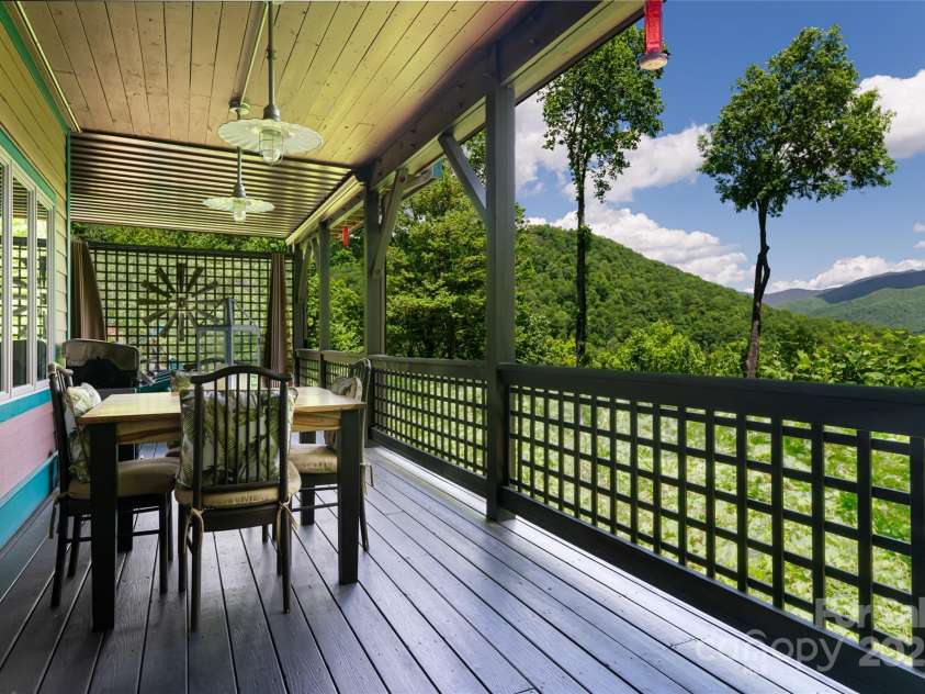 1 Wood Haven Lane, Black Mountain, NC 28711.  MLS# CAR4222686, YatesRealty ID 1823. 