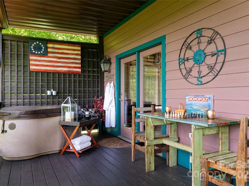 1 Wood Haven Lane, Black Mountain, NC 28711.  MLS# CAR4222686, YatesRealty ID 1823. 