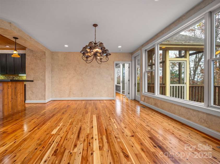 21 Wild Flower Hollow, Hendersonville, NC 28739.  MLS# CAR4321049, YatesRealty ID 1823. 