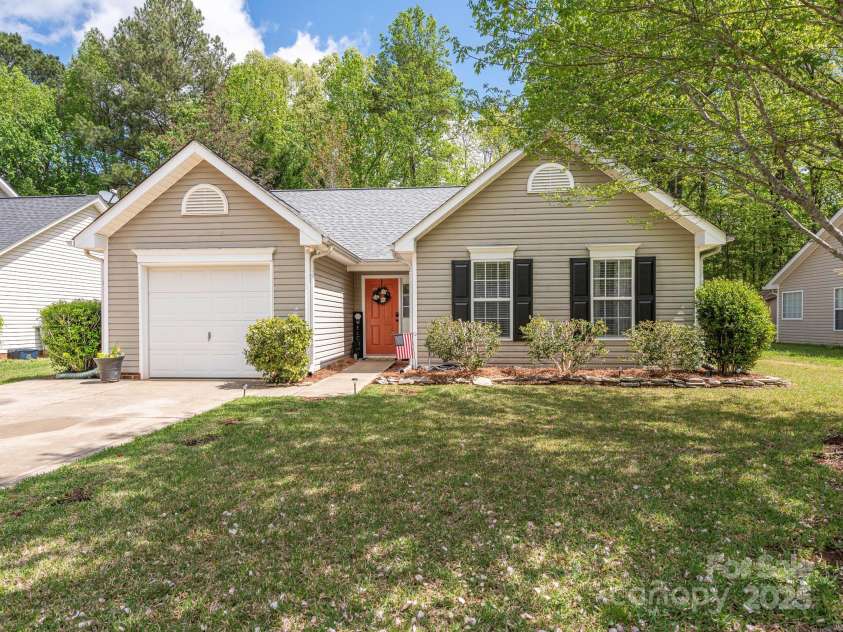 4628 Arthur Way, Rock Hill, SC 29732.  MLS# CAR4244145, YatesRealty ID 18230. 