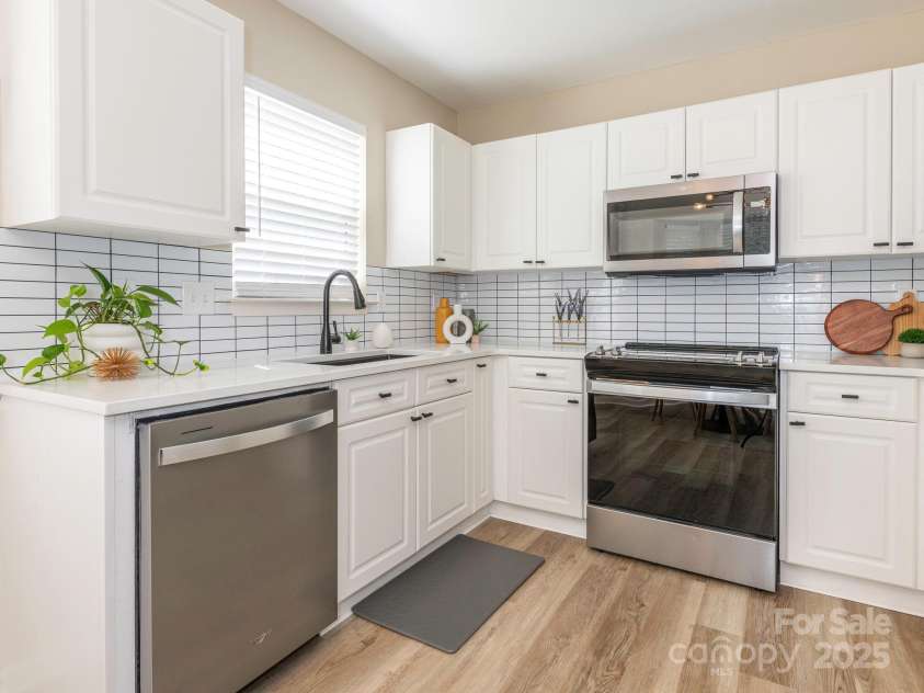 4628 Arthur Way, Rock Hill, SC 29732.  MLS# CAR4244145, YatesRealty ID 18230. 
