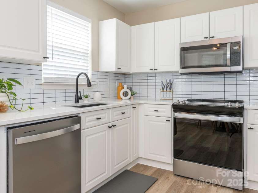 4628 Arthur Way, Rock Hill, SC 29732.  MLS# CAR4244145, YatesRealty ID 18230. 