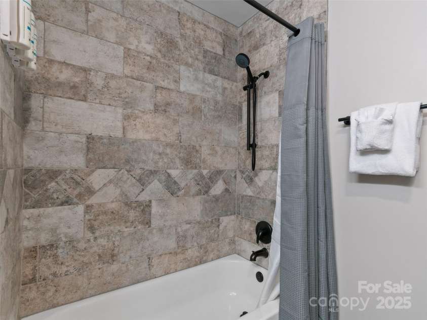 306 Mashstomp Road, Maggie Valley, NC 28751.  MLS# CAR4261200, YatesRealty ID 18231. 