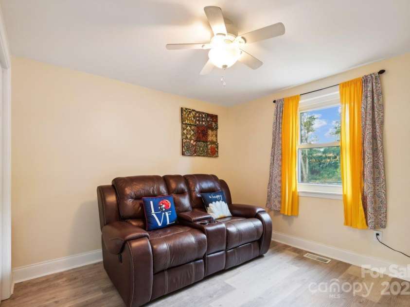 712 Grace Avenue, Kannapolis, NC 28083.  MLS# CAR4252266, YatesRealty ID 18233. 