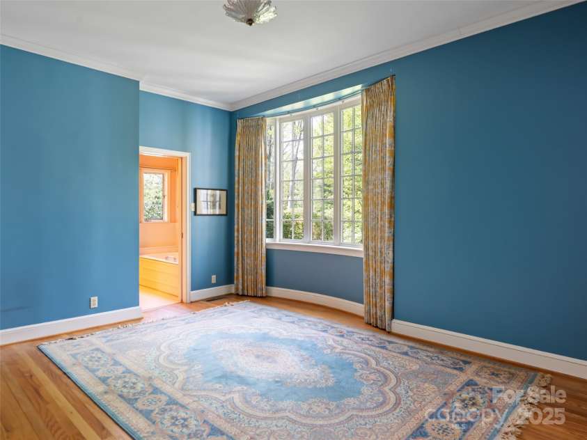 10 Stuyvesant Road, Asheville, NC 28803.  MLS# CAR4250988, YatesRealty ID 18234. 