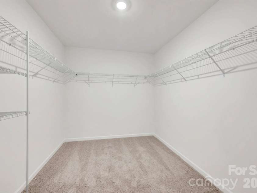 1719 Boulder Ridge Drive, Gastonia, NC 28052.  MLS# CAR4346176, YatesRealty ID 18235. Owner's suite
