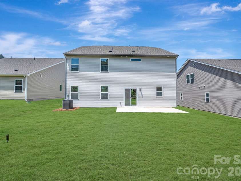 1719 Boulder Ridge Drive, Gastonia, NC 28052.  MLS# CAR4346176, YatesRealty ID 18235. Rear exterior