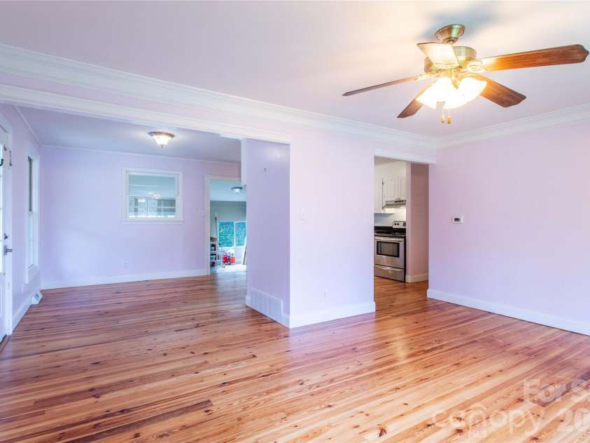 108 Poplar Gap Road, Brevard, NC 28712.  MLS# CAR4365954, YatesRealty ID 18236. 
