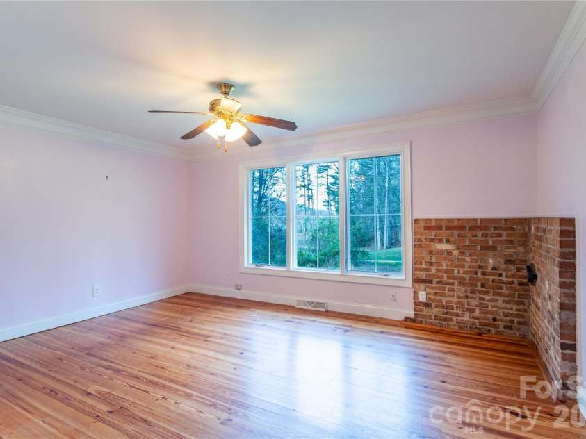108 Poplar Gap Road, Brevard, NC 28712.  MLS# CAR4365954, YatesRealty ID 18236. 
