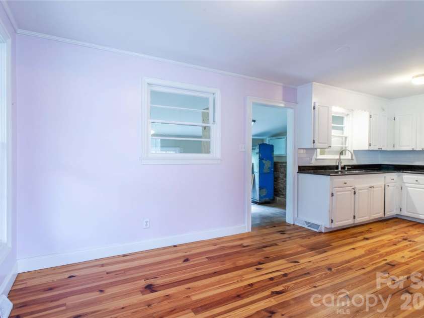 108 Poplar Gap Road, Brevard, NC 28712.  MLS# CAR4365954, YatesRealty ID 18236. 