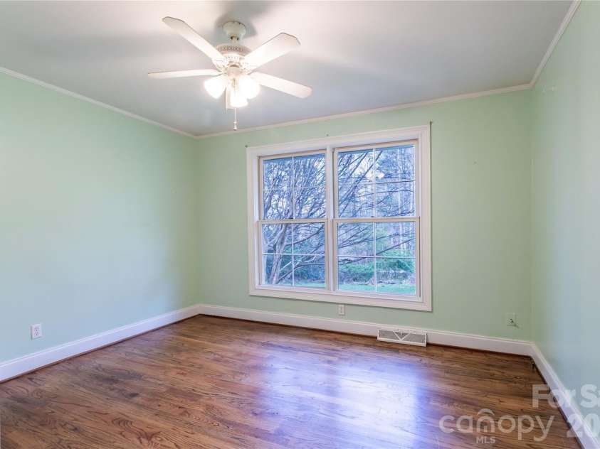 108 Poplar Gap Road, Brevard, NC 28712.  MLS# CAR4365954, YatesRealty ID 18236. 