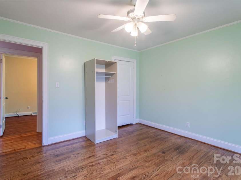 108 Poplar Gap Road, Brevard, NC 28712.  MLS# CAR4365954, YatesRealty ID 18236. 