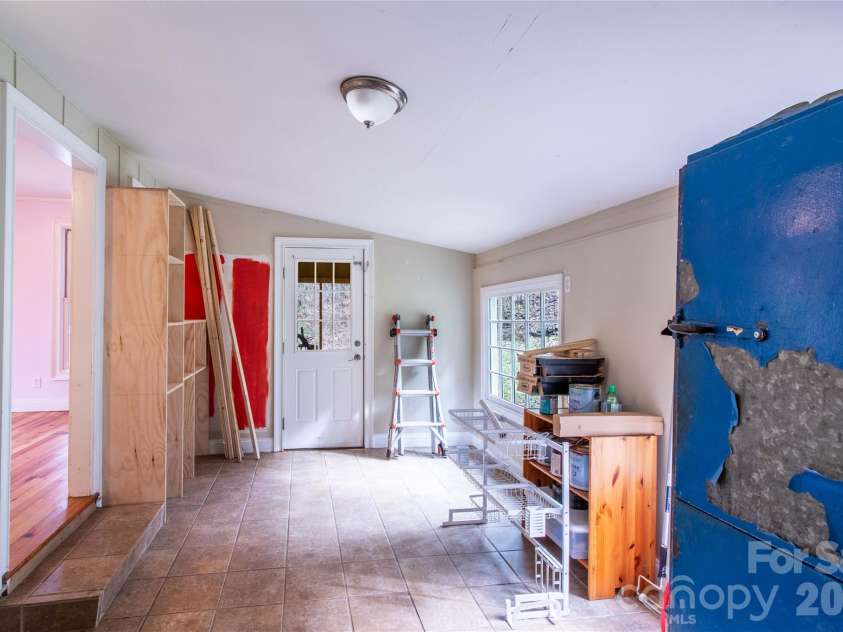 108 Poplar Gap Road, Brevard, NC 28712.  MLS# CAR4365954, YatesRealty ID 18236. 