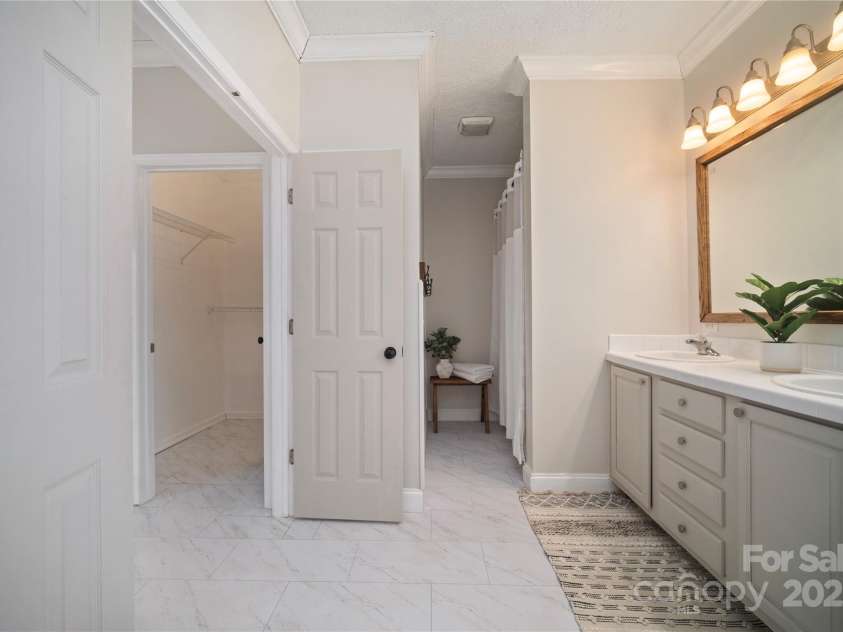 350 French Mountain Drive, Marion, NC 28752.  MLS# CAR4213176, YatesRealty ID 18236. 