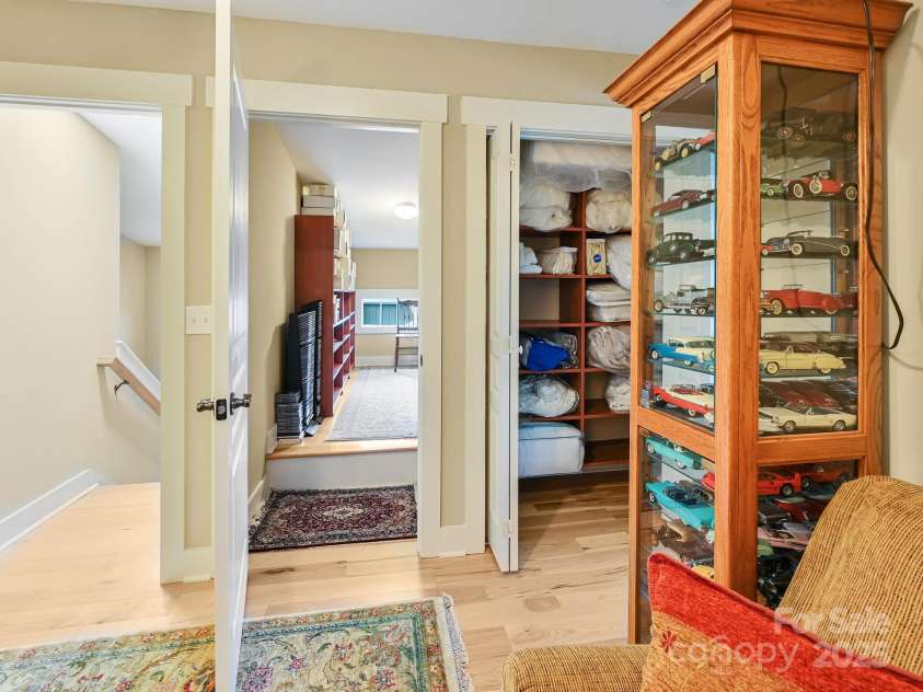 560 Summerfield Place, Flat Rock, NC 28731.  MLS# CAR4262999, YatesRealty ID 18237. 