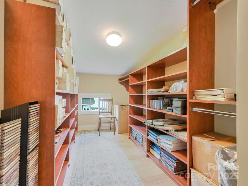 560 Summerfield Place, Flat Rock, NC 28731.  MLS# CAR4262999, YatesRealty ID 18237. 