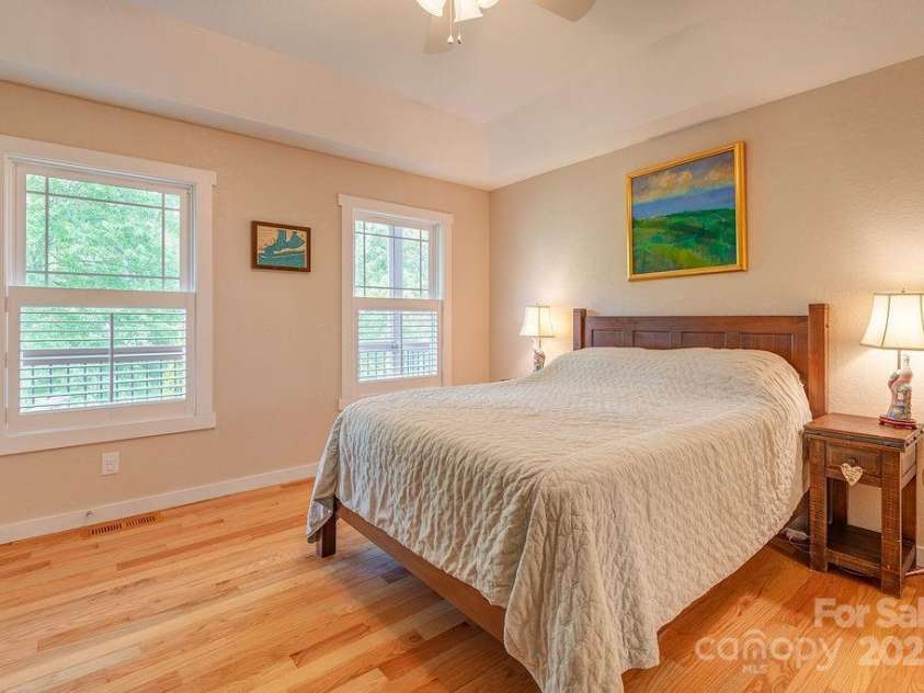 104 Bobby Ridge Drive, Leicester, NC 28748.  MLS# CAR4257247, YatesRealty ID 18239. 