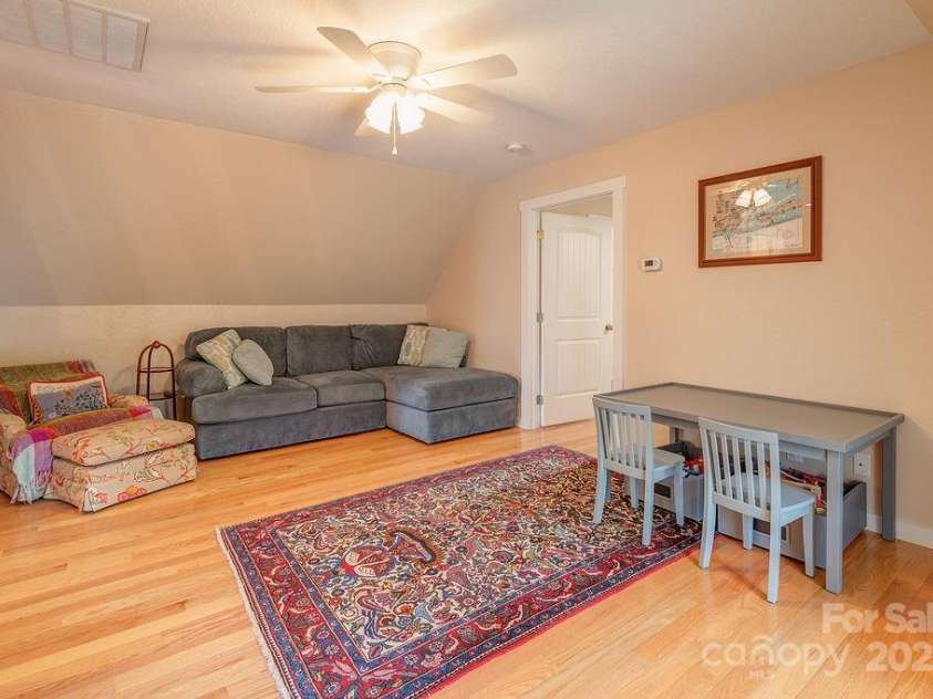 104 Bobby Ridge Drive, Leicester, NC 28748.  MLS# CAR4257247, YatesRealty ID 18239. 