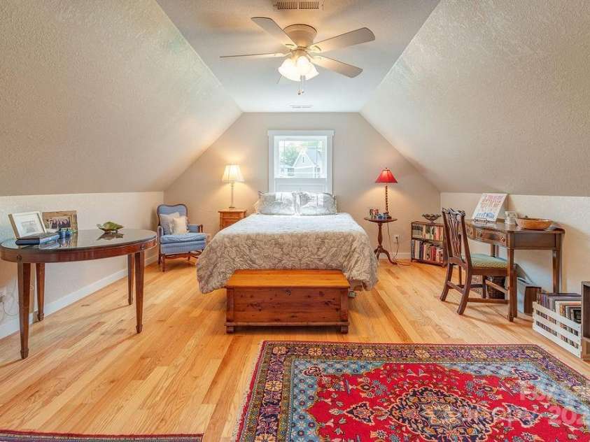 104 Bobby Ridge Drive, Leicester, NC 28748.  MLS# CAR4257247, YatesRealty ID 18239. 