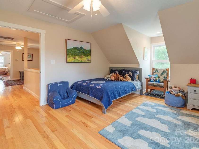 104 Bobby Ridge Drive, Leicester, NC 28748.  MLS# CAR4257247, YatesRealty ID 18239. 