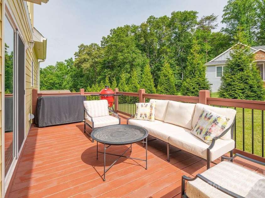 104 Bobby Ridge Drive, Leicester, NC 28748.  MLS# CAR4257247, YatesRealty ID 18239. 