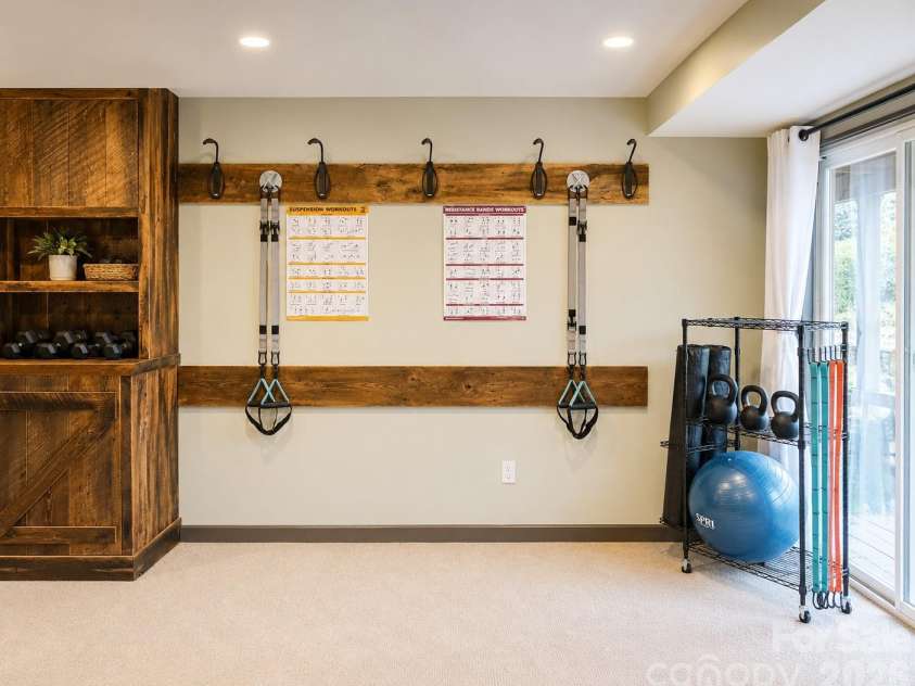 425 Flat Top Mountain Road, Fairview, NC 28730.  MLS# CAR4399617, YatesRealty ID 1824. 