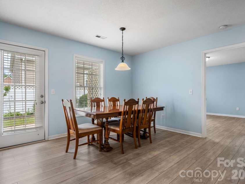 1268 Wexford Village Circle, Lenoir, NC 28645.  MLS# CAR4377541, YatesRealty ID 18240. 