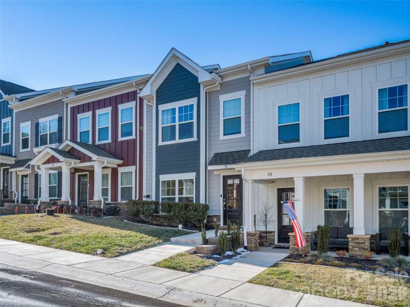 56 Walnut Springs Drive, Asheville, NC 28804.  MLS# CAR4357934, YatesRealty ID 18241. 