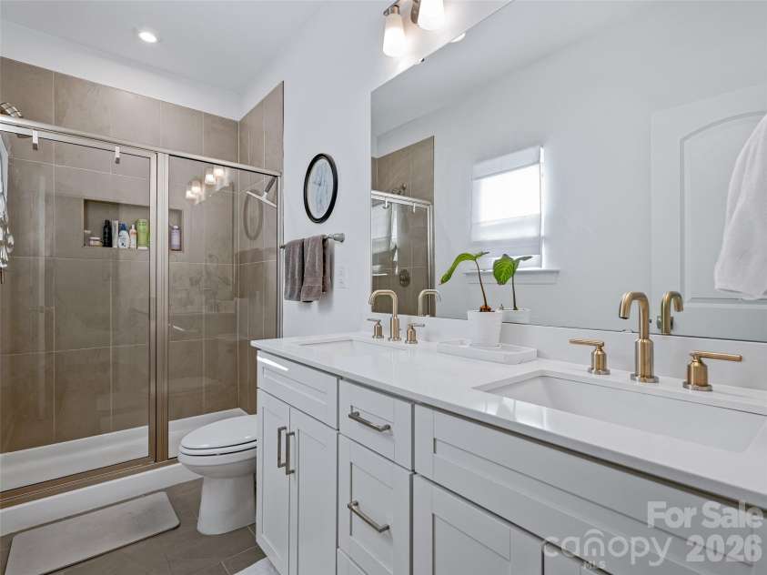 56 Walnut Springs Drive, Asheville, NC 28804.  MLS# CAR4357934, YatesRealty ID 18241. 