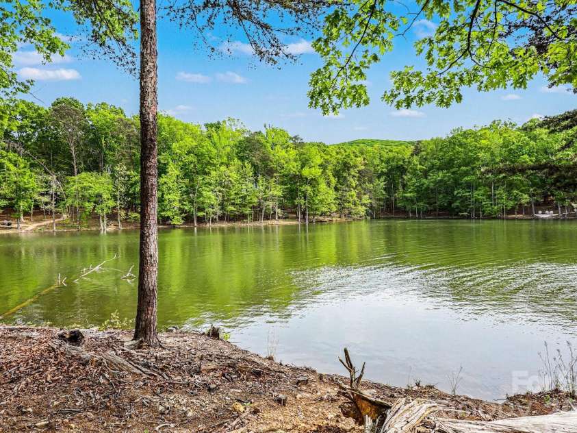 1629 Healing Springs Drive, Denton, NC 27239.  MLS# CAR4362810, YatesRealty ID 18242. 
