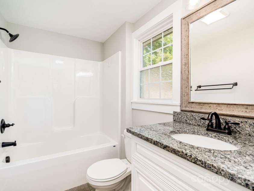 330 Central Avenue, Kannapolis, NC 28081.  MLS# CAR4264316, YatesRealty ID 18242. 