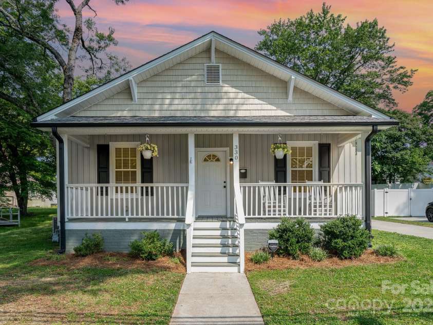 330 Central Avenue, Kannapolis, NC 28081.  MLS# CAR4264316, YatesRealty ID 18242. 