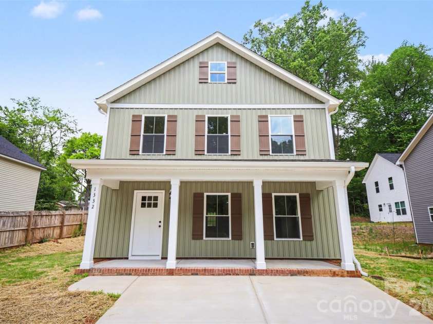 1332 Mason Street, Kannapolis, NC 28081.  MLS# CAR4371974, YatesRealty ID 18243. 