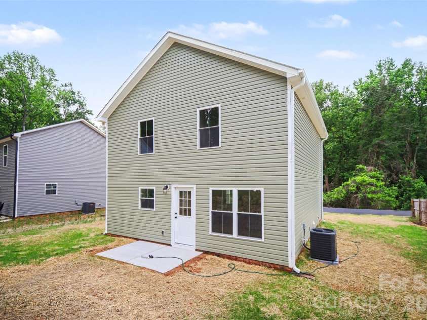 1332 Mason Street, Kannapolis, NC 28081.  MLS# CAR4371974, YatesRealty ID 18243. 