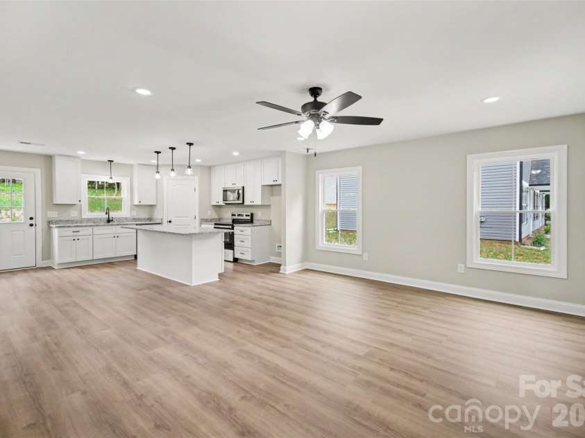 1332 Mason Street, Kannapolis, NC 28081.  MLS# CAR4371974, YatesRealty ID 18243. 