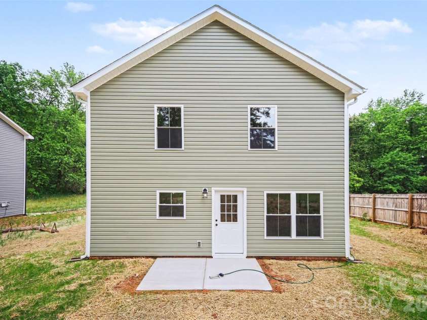 1332 Mason Street, Kannapolis, NC 28081.  MLS# CAR4371974, YatesRealty ID 18243. 