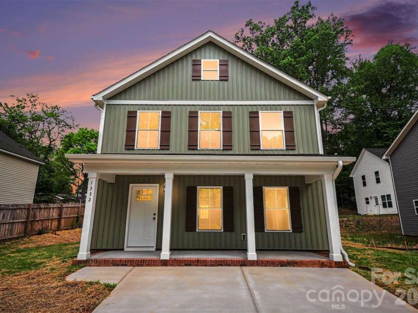 1332 Mason Street, Kannapolis, NC 28081.  MLS# CAR4371974, YatesRealty ID 18243. 