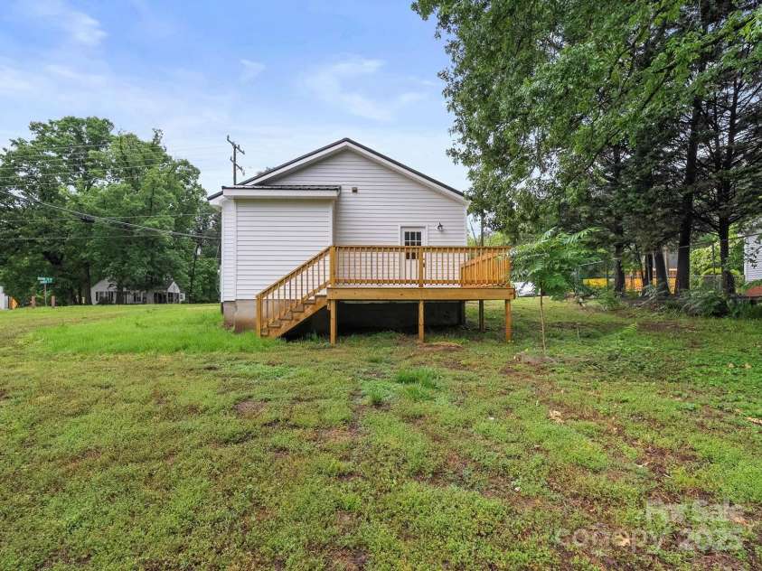 1067 Old Charlotte Road, Concord, NC 28027.  MLS# CAR4241268, YatesRealty ID 18244. 