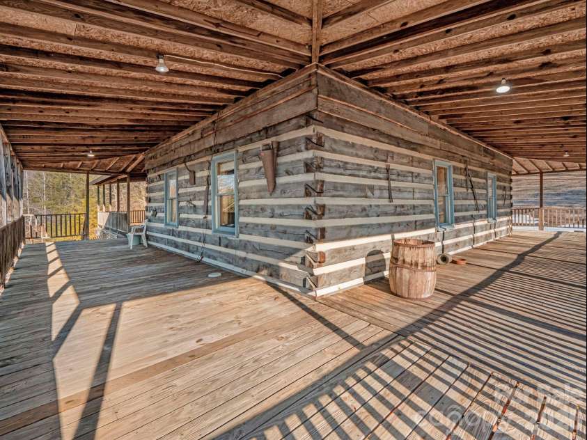 156 Carpenters Knob Drive, Lawndale, NC 28090.  MLS# CAR4343365, YatesRealty ID 18245. 