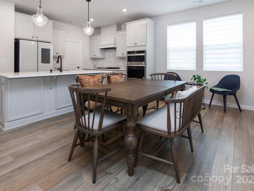 3252 Cheyney Park Drive, Charlotte, NC 28269.  MLS# CAR4253049, YatesRealty ID 18245. 