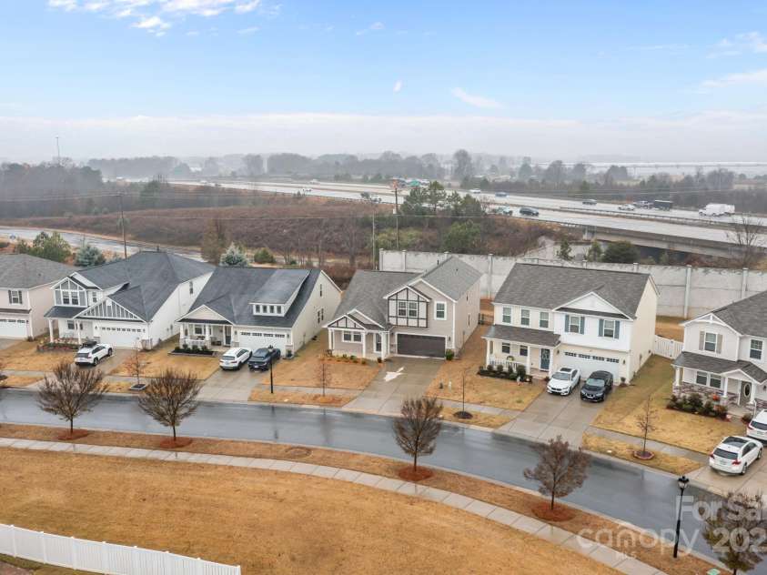 3252 Cheyney Park Drive, Charlotte, NC 28269.  MLS# CAR4326626, YatesRealty ID 18245. 