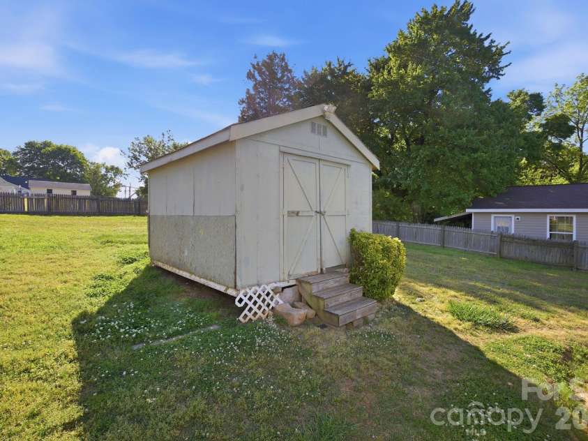 305 Bost Circle, Rockwell, NC 28138.  MLS# CAR4369878, YatesRealty ID 18248. 