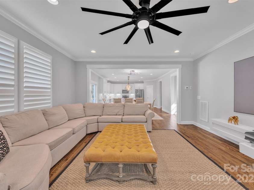 3075 Jamestown Drive, Gastonia, NC 28054.  MLS# CAR4305033, YatesRealty ID 18248. 