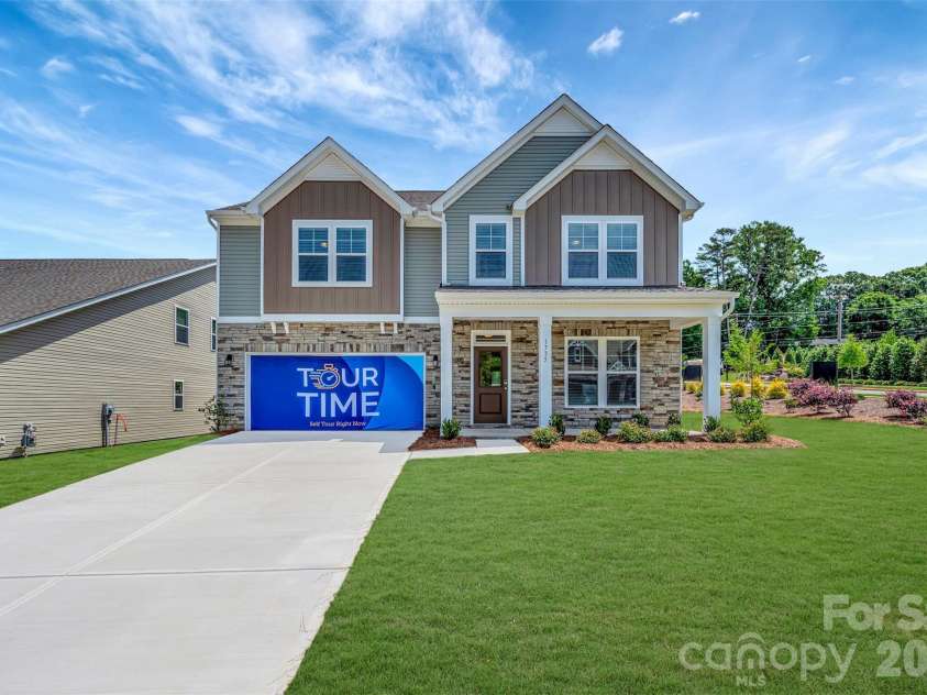 1735 Boulder Ridge Drive, Gastonia, NC 28052.  MLS# CAR4343306, YatesRealty ID 18249. Exterior