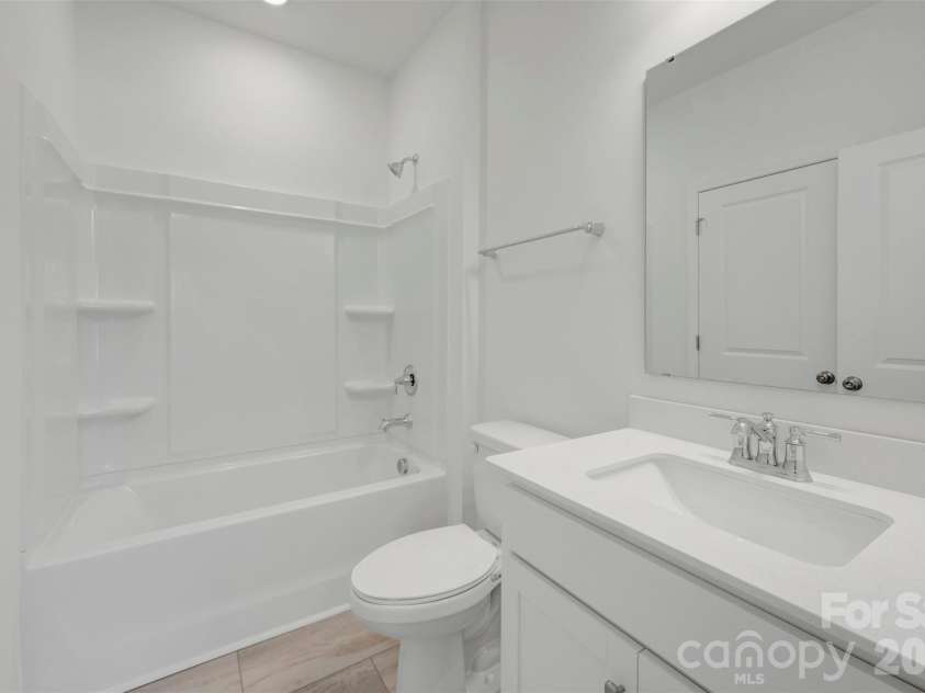 1735 Boulder Ridge Drive, Gastonia, NC 28052.  MLS# CAR4343306, YatesRealty ID 18249. First floor bathroom